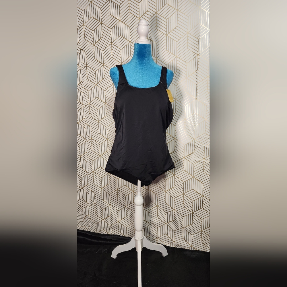 Womens one piece bathing suit black (SIZE 22plus)